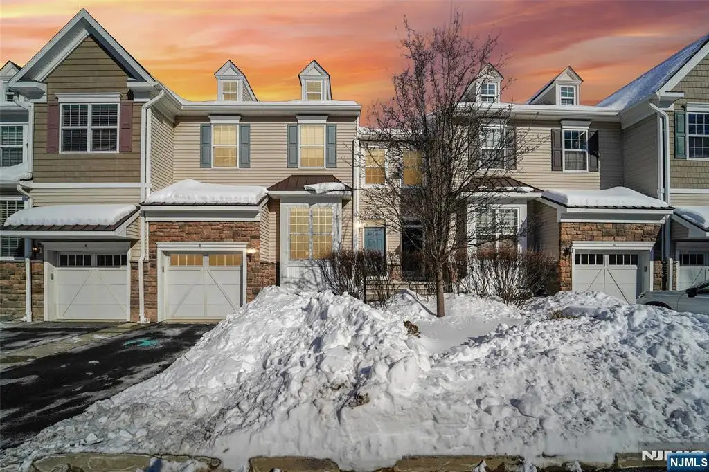 8 Masterson Court, Waldwick, NJ 07463 - Image #1