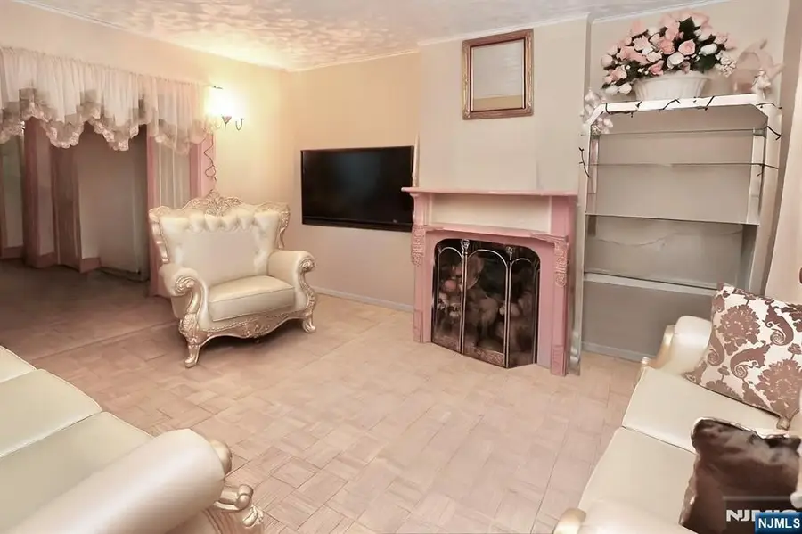 22-24 Kensington Place, East Orange, NJ 07017 - #2