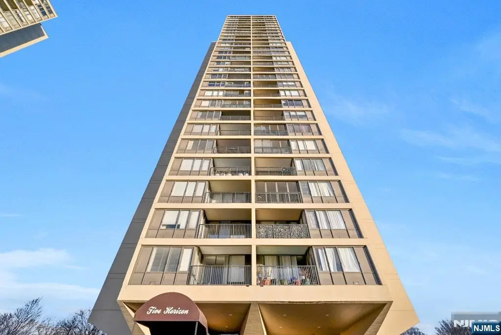 5 Horizon Road 2909, Fort Lee, NJ 07024 - Image #1