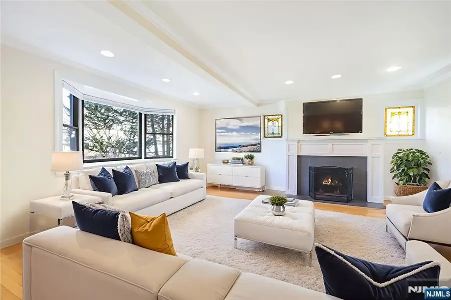 843 Belle Avenue, Teaneck, NJ 07666 - Image #2