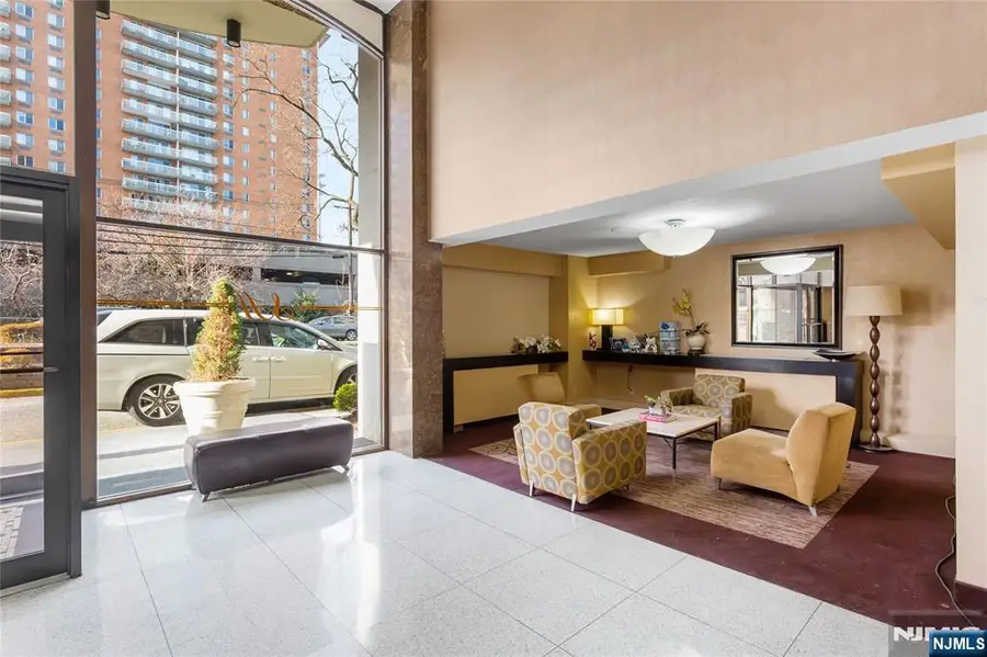 150 Overlook Avenue 6E, Hackensack, NJ 07601 - Image #3