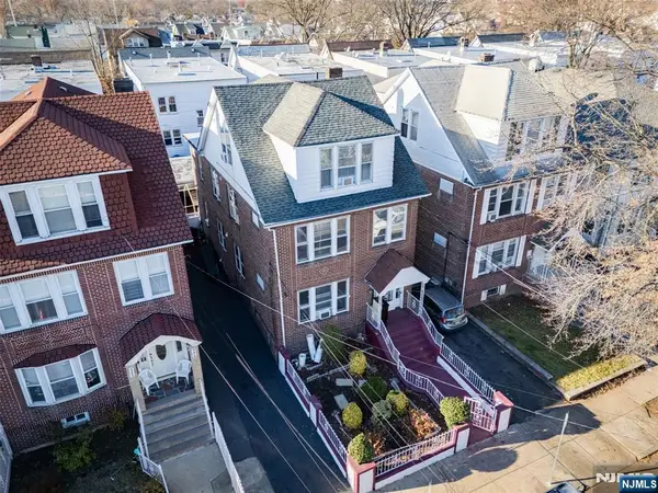 386 11th Street, Newark, NJ 07107