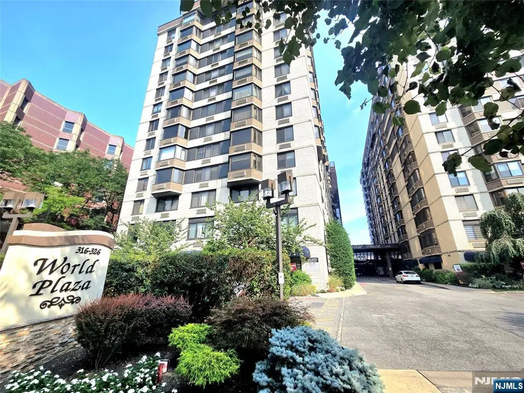 316 Prospect Avenue 8D, Hackensack, NJ 07601 - Image #1