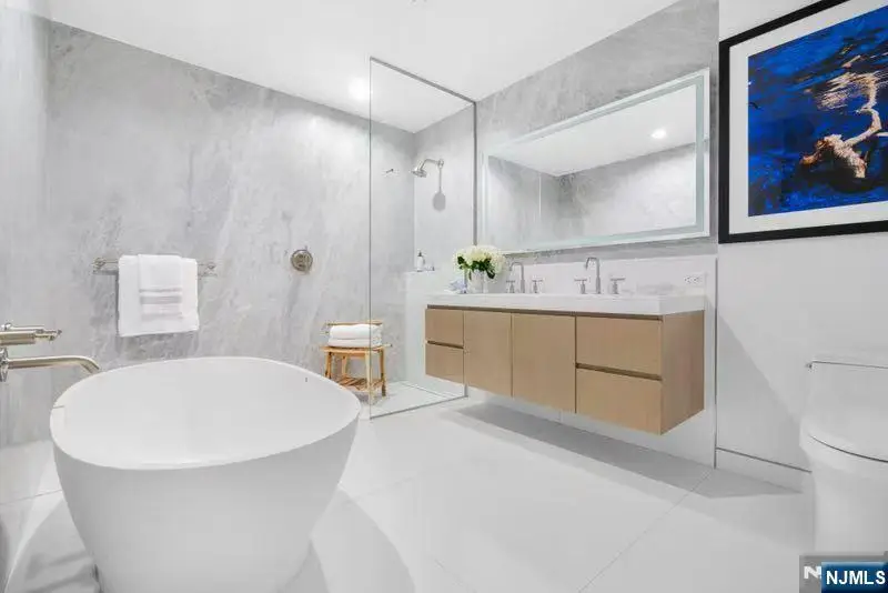 320 Adolphus Avenue 321, Cliffside Park, NJ 07010 - #3