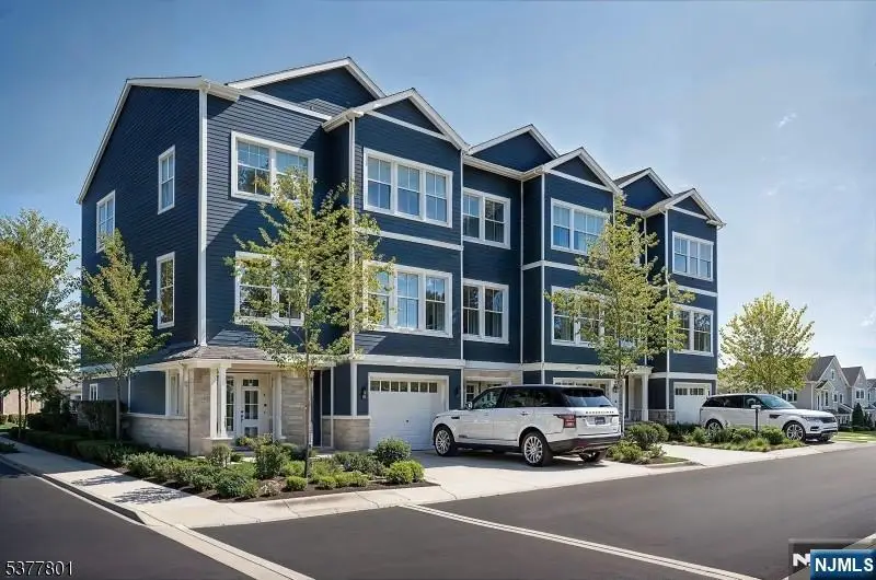 188 Canterbury Avenue, North Arlington, NJ 07031 - Image #1