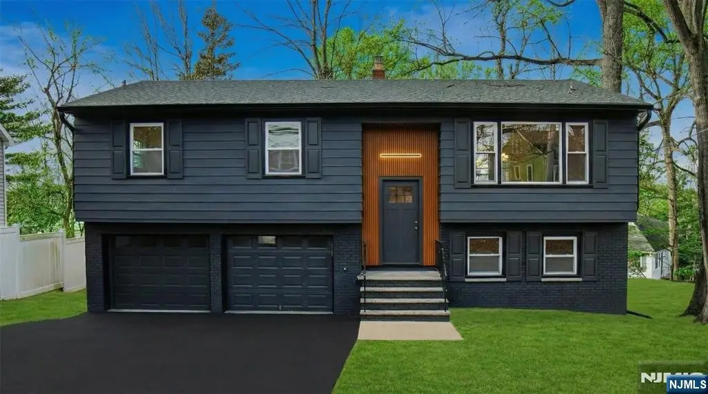 45 Blackburne Terrace, West Orange, NJ 07052 - Image #1