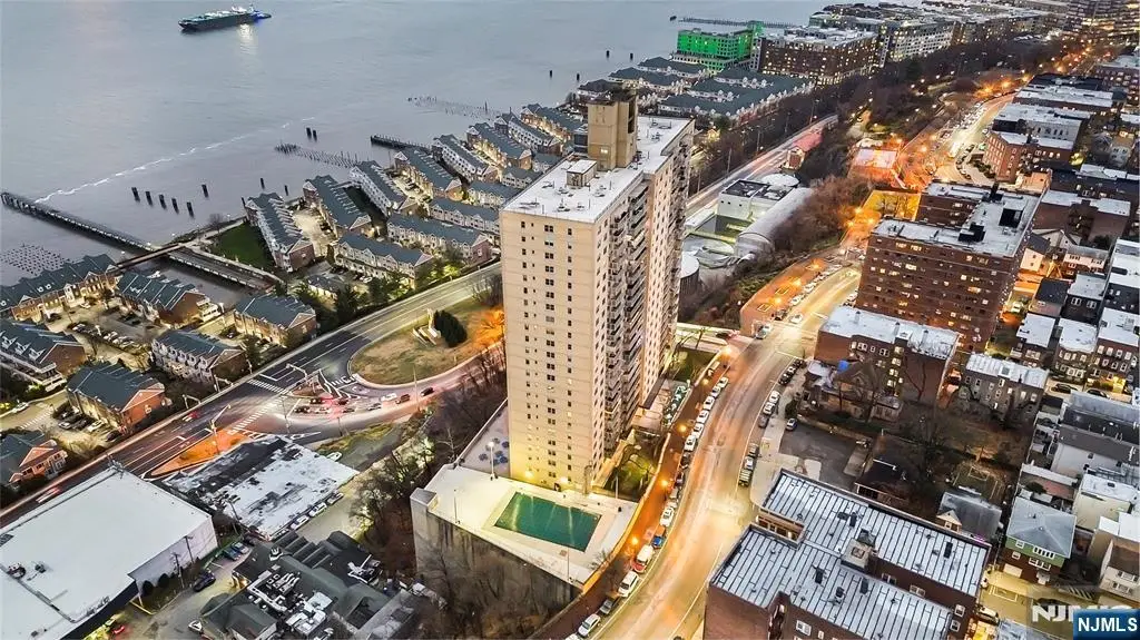 6600 Boulevard East 22J, West New York, NJ 07093 - Image #1
