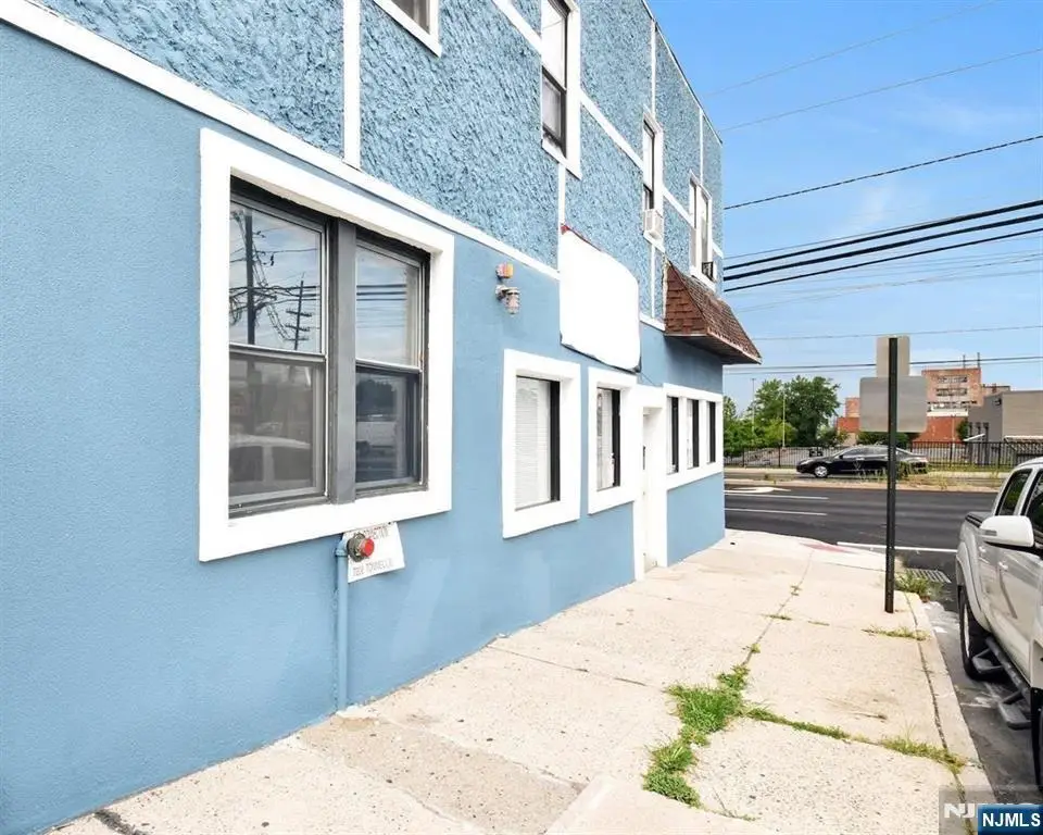 7208 Tonnelle Avenue, North Bergen, NJ 07047 - Image #1