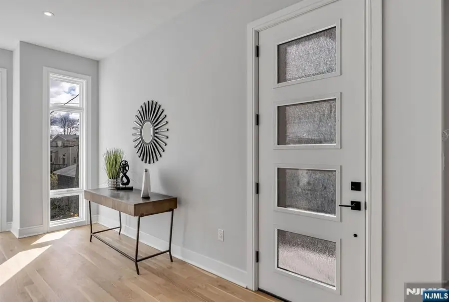 2451 E Camner Street 2451, Fort Lee, NJ 07024 - Image #3