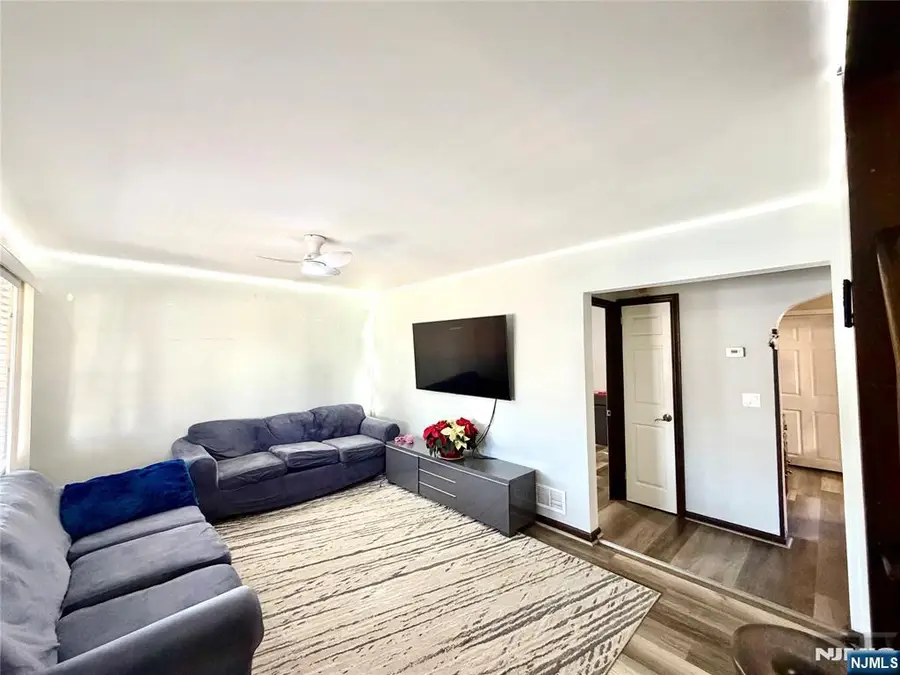 15-26 Elmary Place, Fair Lawn, NJ 07410 - Image #2
