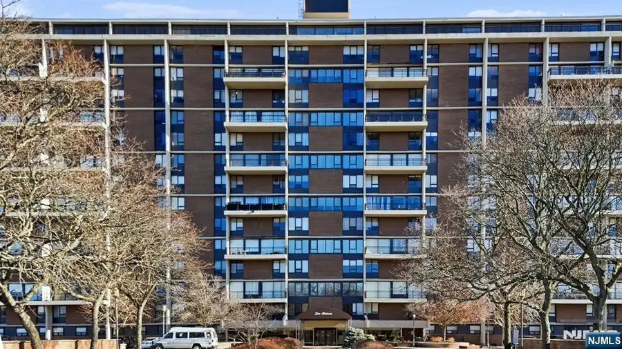 2 Horizon 1010, Fort Lee, NJ 07024 - Image #2