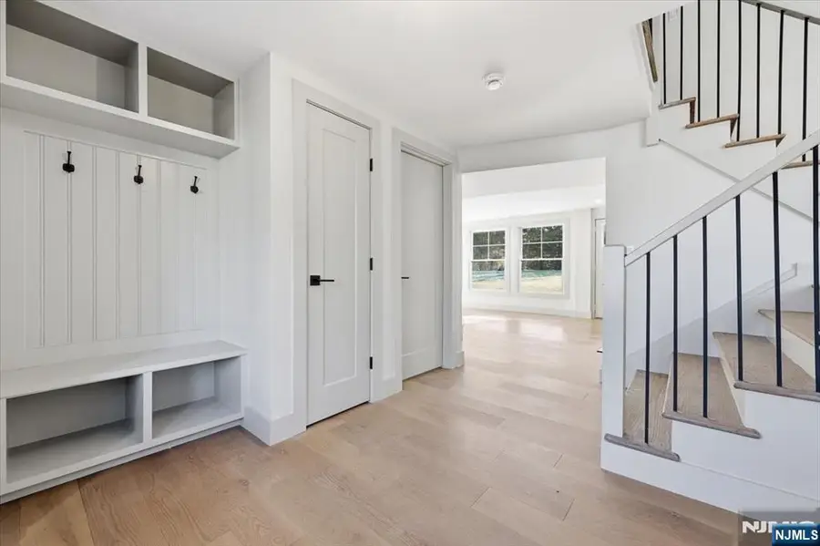 442 Ellis Place, Wyckoff, NJ 07481 - Image #3