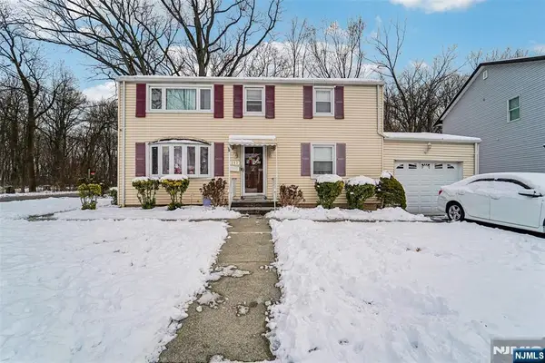 342 Lincoln Avenue, Elmwood Park, NJ 07407