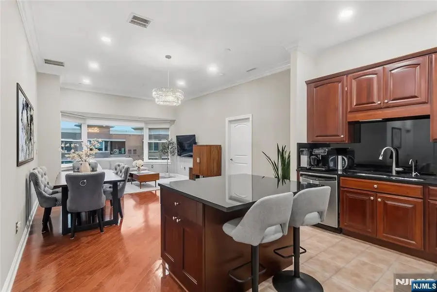 22 Ave At Port Imperial 504, West New York, NJ 07093 - Image #2