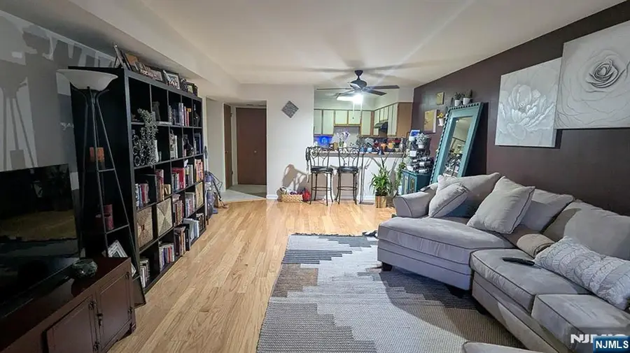 19 Plauderville Avenue 110, Garfield, NJ 07026 - #3