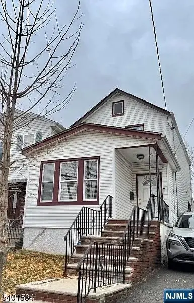 219 Peshine Avenue, Newark, NJ 07108