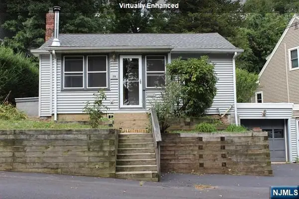 104 Highland Trail, Denville Township, NJ 07834