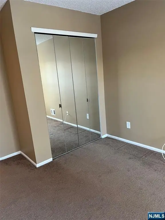 611 Lilac Lane, Mahwah, NJ 07430 - #3