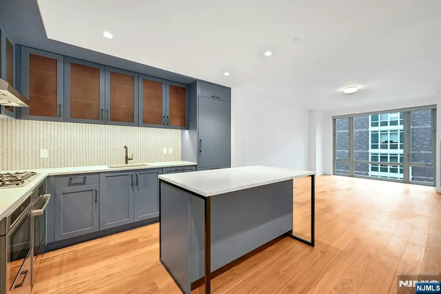 2 Shore Lane 408, Jersey City, NJ 07310 - Image #3