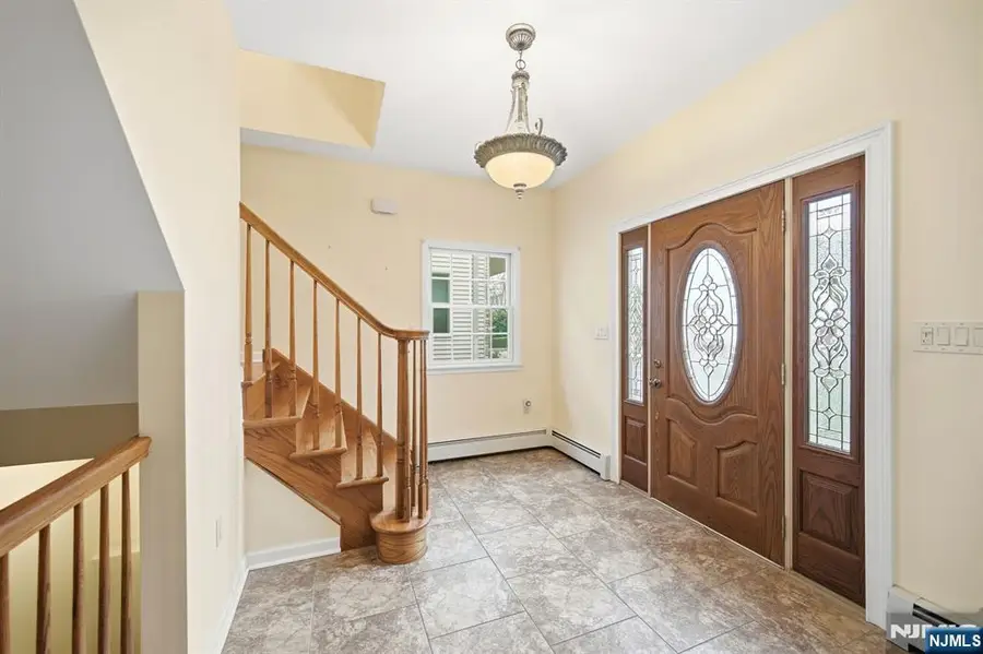 112 Hill Street, Wood Ridge, NJ 07075 - Image #2