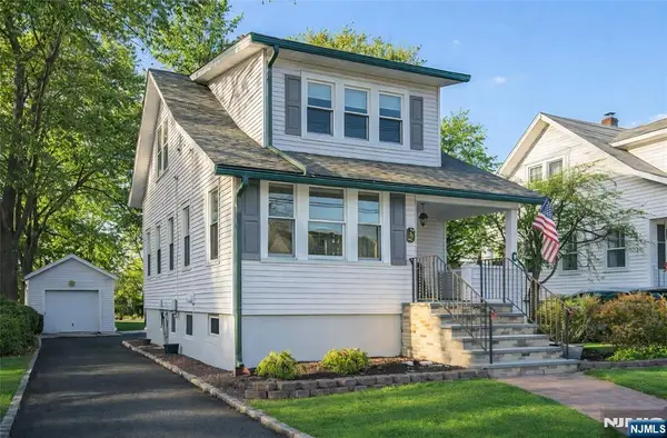 31 Gray Street, West Caldwell, NJ 07006