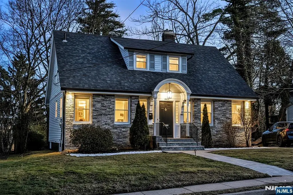 555 Lincoln Avenue, Glen Rock, NJ 07452 - Image #1