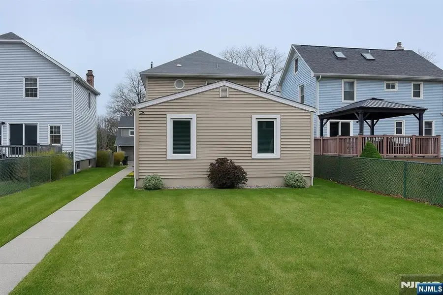 149 Crestwood Avenue, Nutley, NJ 07110 - Image #2