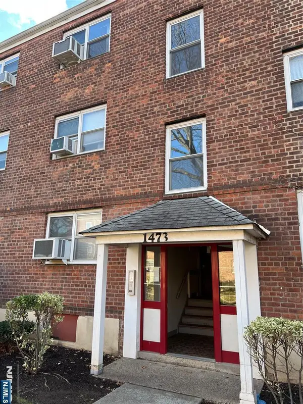 1473 E Terrace Circle 3, Teaneck, NJ 07666