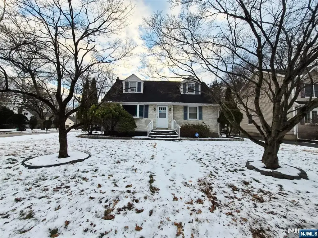 596 Grove Street, Ridgewood, NJ 07450 - Image #1