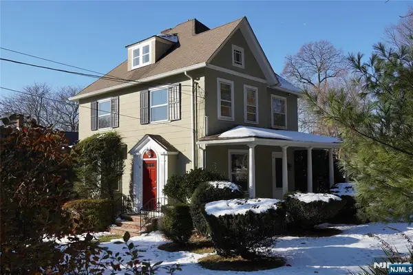 89 Rea Avenue, Midland Park, NJ 07432