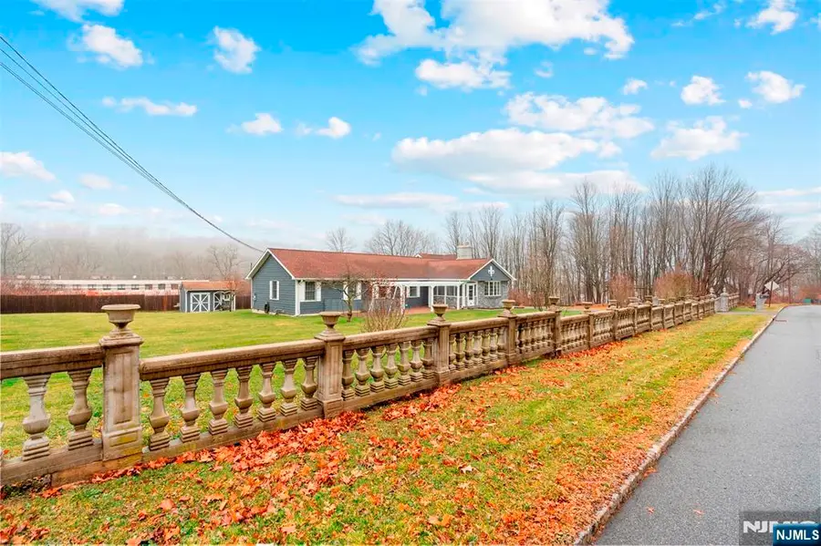 18 Old Wolfe Road, Mount Olive, NJ 07828 - #3