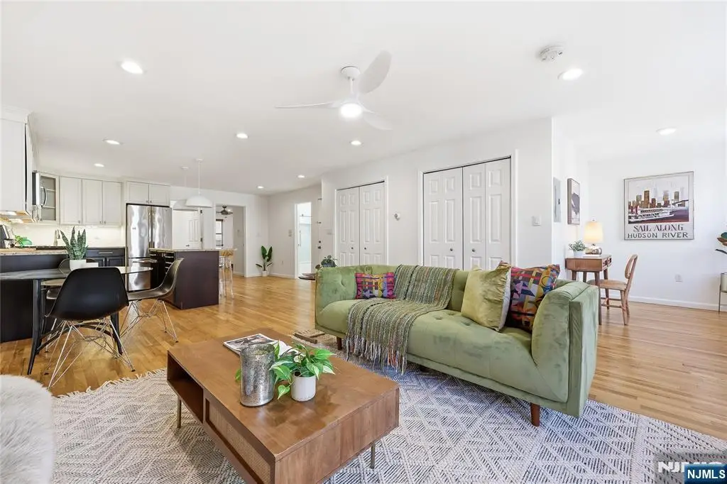 325 5th Street 2, Jersey City, NJ 07302 - Image #1