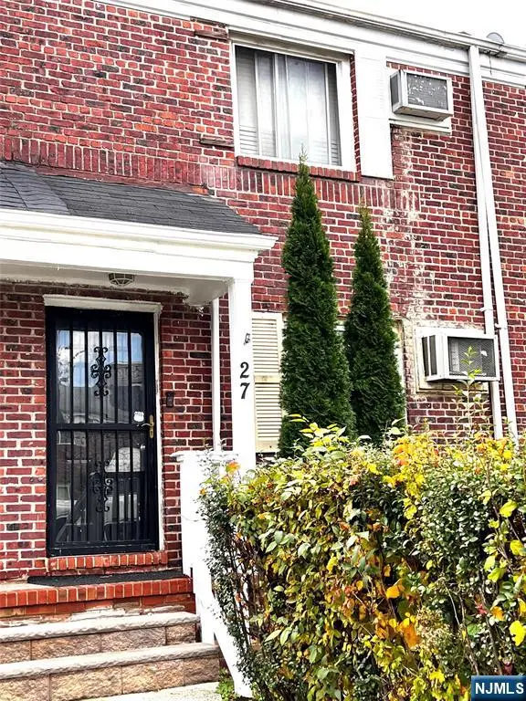 27 Melmore Gardens, East Orange, NJ 07017 - Image #2