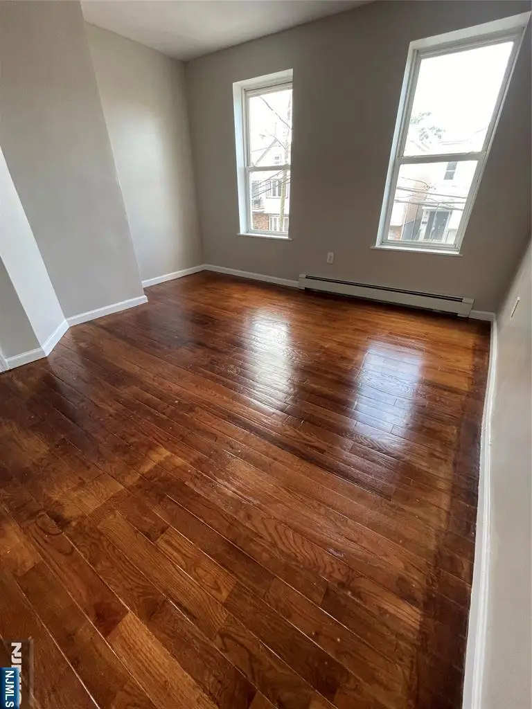 522 Mulberry Street, Newark, NJ 07114 - #3