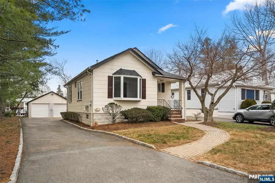 21 Milton Street, Cresskill, NJ 07626 - Image #2