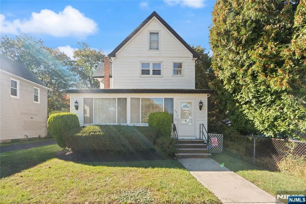 29 Leary Avenue, Bloomingdale, NJ 07403 - Image #1