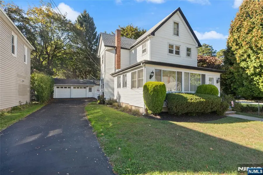 29 Leary Avenue, Bloomingdale, NJ 07403 - Image #2