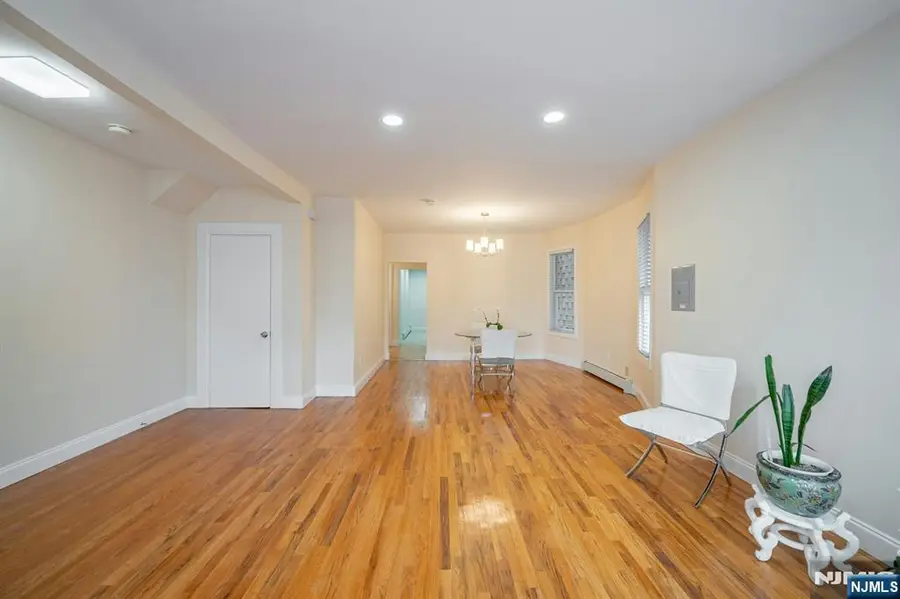 162 Glenwood Avenue, Jersey City, NJ 07306 - Image #3