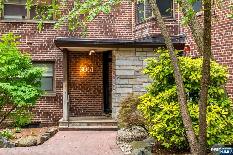 3061 Edwin 3E, Fort Lee, NJ 07024 - Image #2
