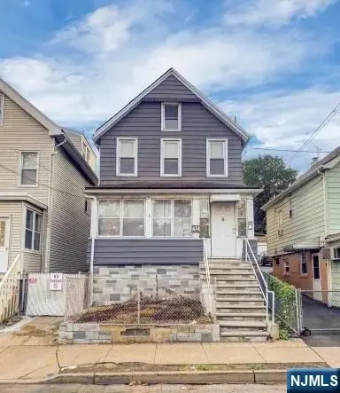 414 Mechanic Street, Orange, NJ 07050