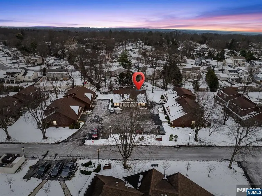 37-1 Tamaron Drive, Waldwick, NJ 07463 - Image #2