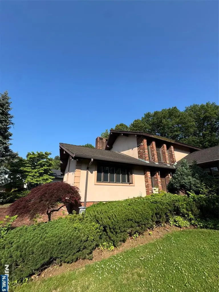 77 Macarthur Drive, Clifton, NJ 07013 - Image #2