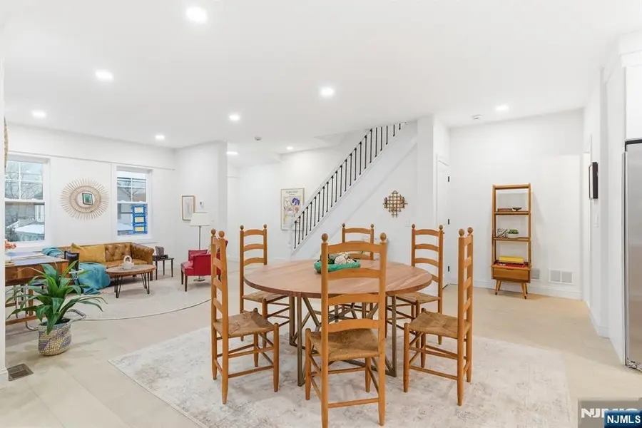 41 Entwistle Avenue, Nutley, NJ 07110 - #3