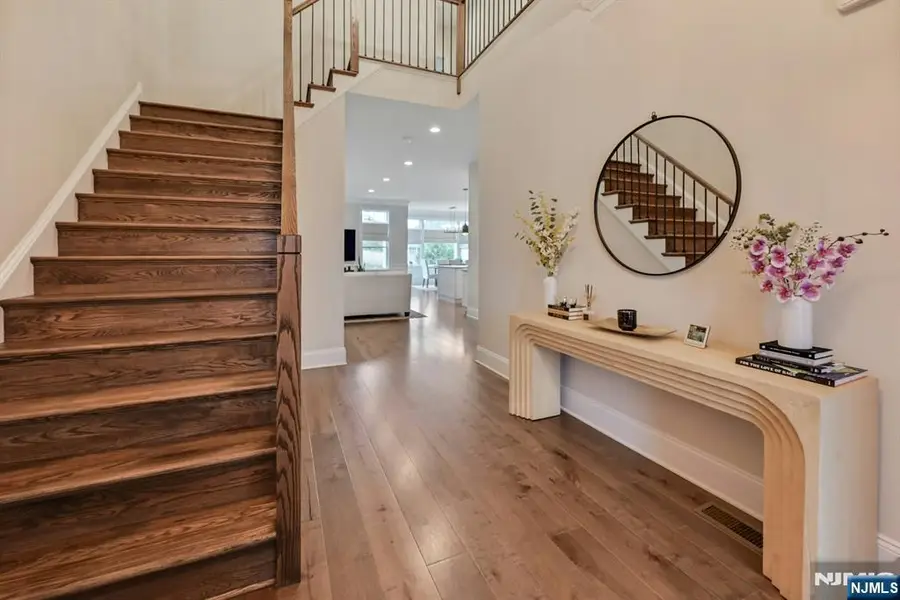 31 St Andrews Circle, River Vale, NJ 07675 - Image #3