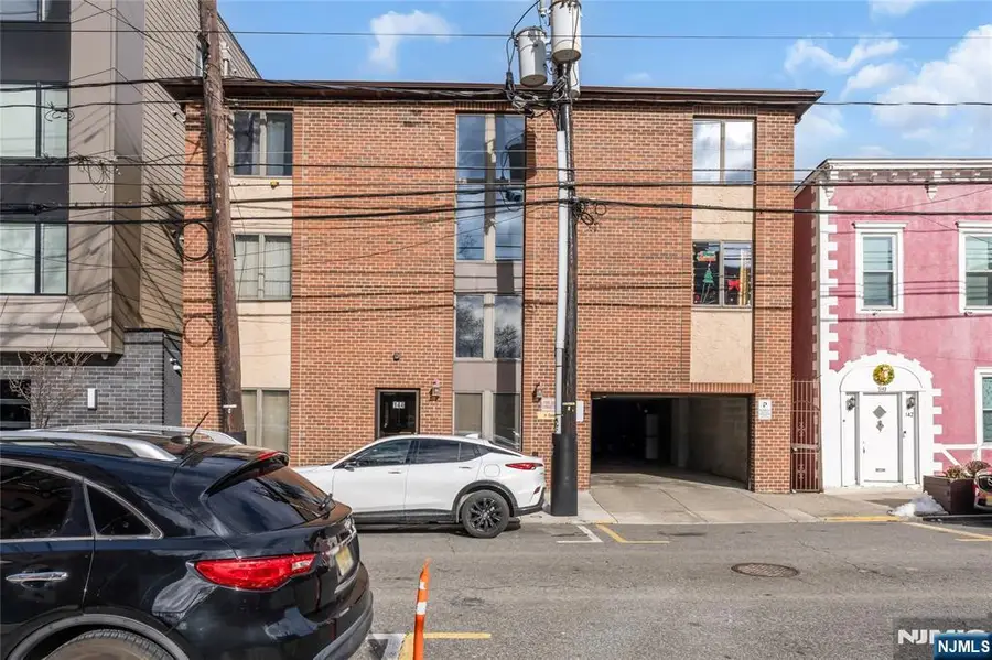144 70th Street 2A, West New York, NJ 07093 - Image #2