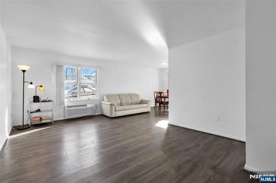 144 70th Street 2A, West New York, NJ 07093 - Image #3