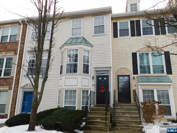 92 13th Avenue, Newark, NJ 07103