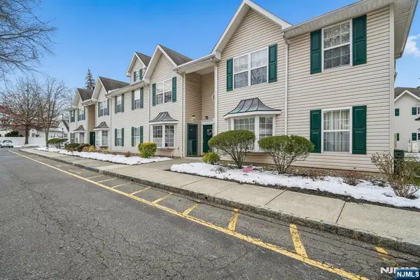 17 Chanda Court B017, Clifton, NJ 07012