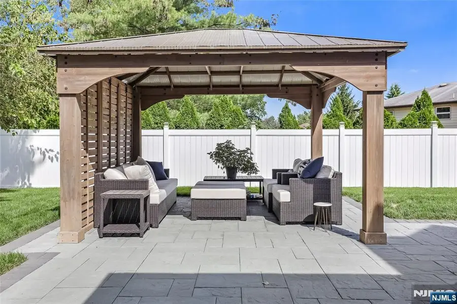 82 Pocohontas Path, Lincoln Park, NJ 07035 - #3