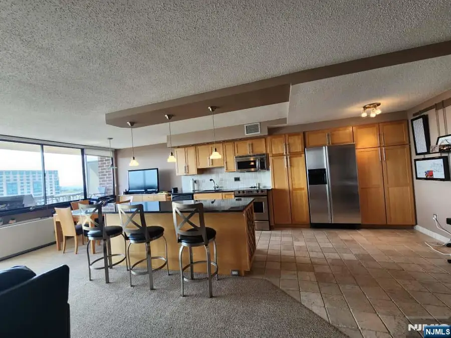 770 Anderson Avenue 14P, Cliffside Park, NJ 07010 - Image #3